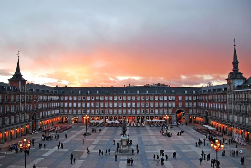 Piso De Lujo En Madrid Centro La Dolce Vita 外观 照片