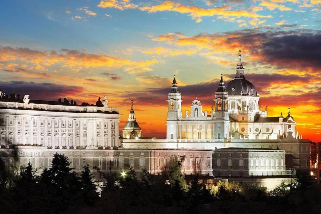 Piso De Lujo En Madrid Centro La Dolce Vita 外观 照片